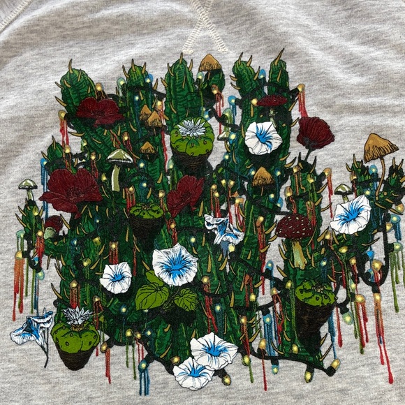 Women’s Burial Gray Christmas Lights cactus mushroom floral sweatshirt medium M - Picture 2 of 8